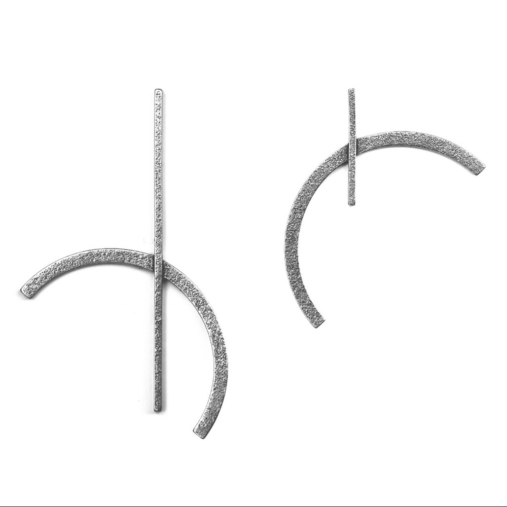 MENEO 3d printed asymmetrical earrings